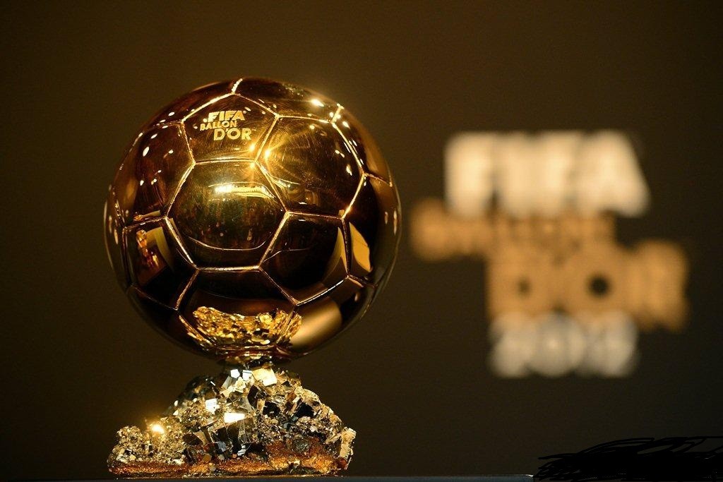 Az aranylabda aranya FIFA Ballon d'Or Arany és ezüst